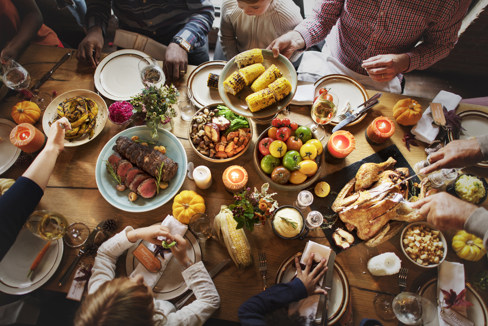 thanksgiving dinner table