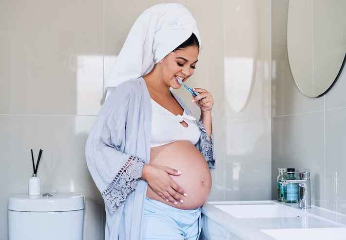 How to Take a Bath When Pregnant: 7 Steps (with Pictures)